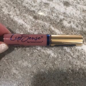 SeneGence LipSense moisturizing lip gloss